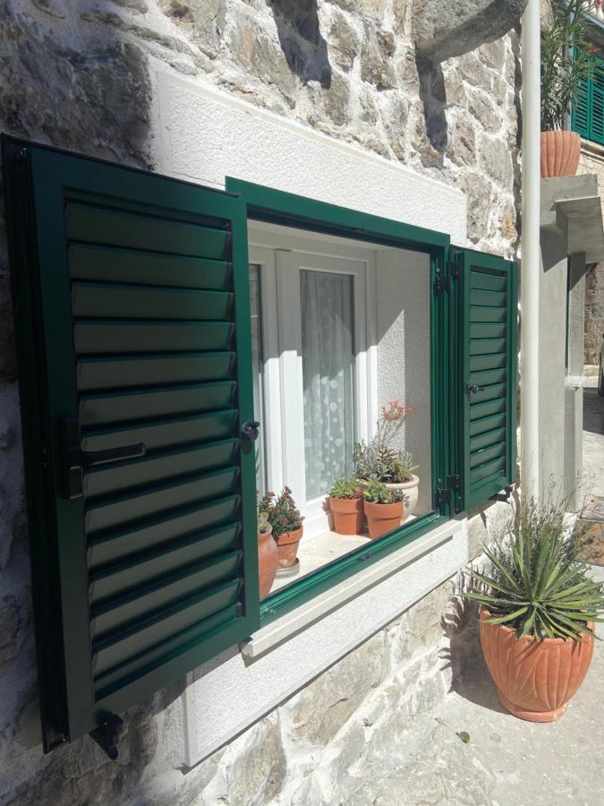Apartman Oleandar Kaštela Exterior foto