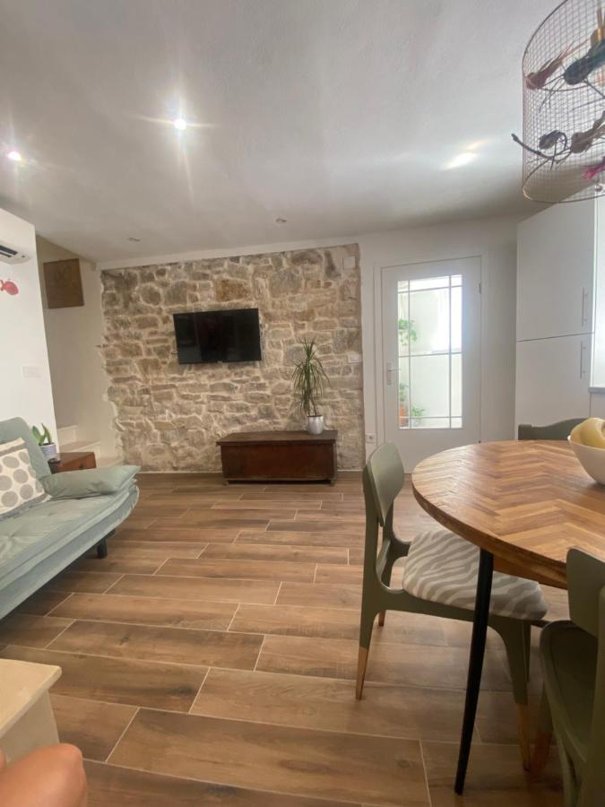 Apartman Oleandar Kaštela Exterior foto